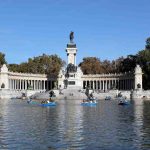 Beleef een paar ontspannende uurtjes in het Retiro Park